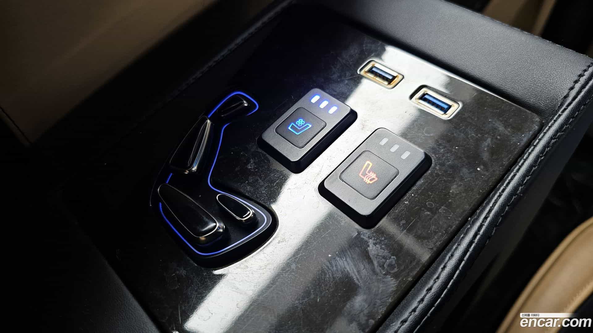 Canival Kia 2018.9-OPTION-023