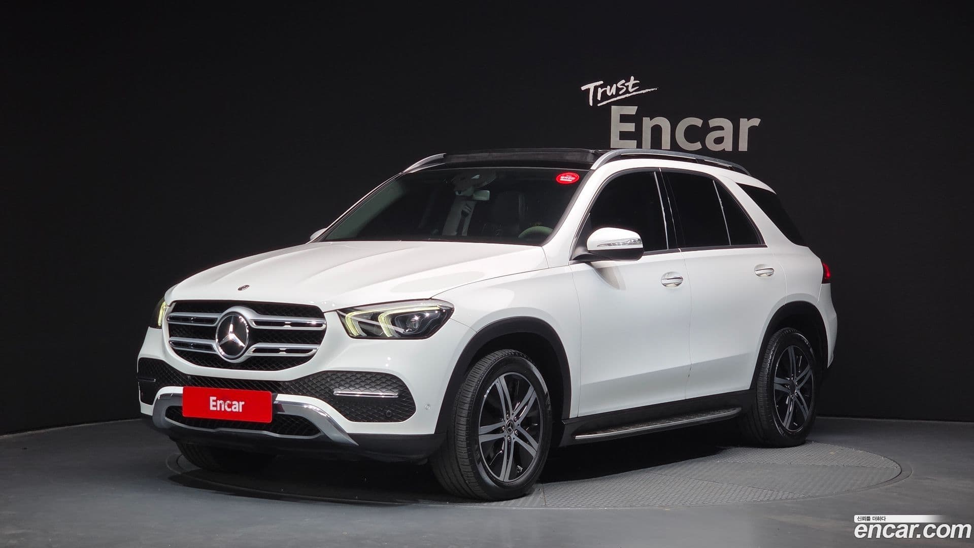 Main__Slider__Photo:GLE-Class Mercedes-Benz 2020.7-0