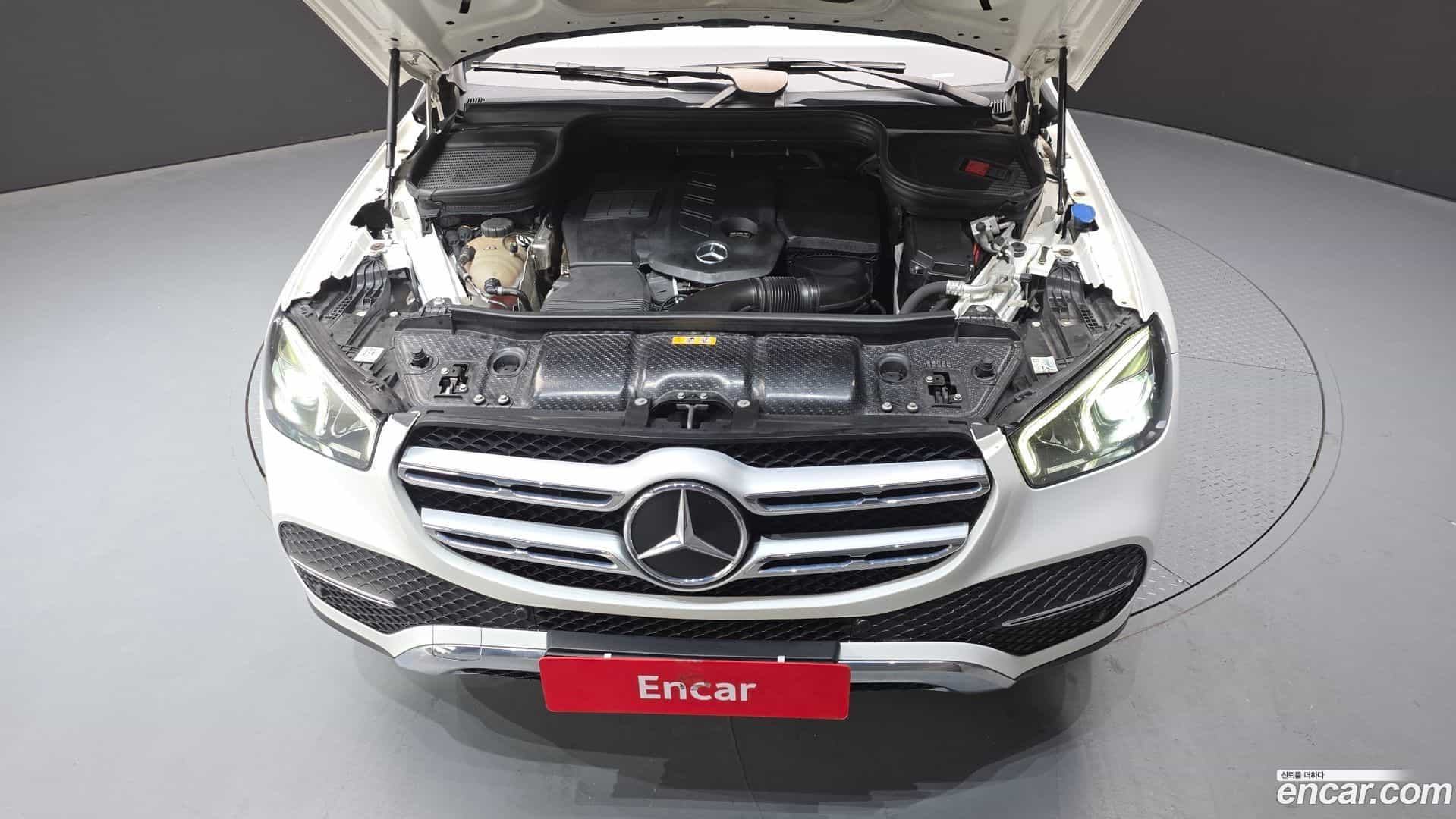 GLE-Class Mercedes-Benz 2020.7-INNER-006
