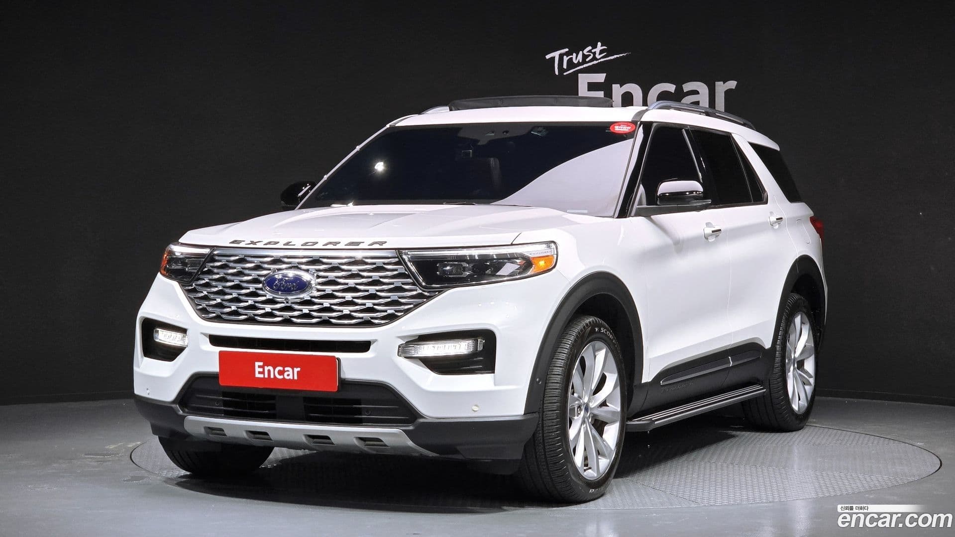 Main__Slider__Photo:Explorer Ford 2023.11-0