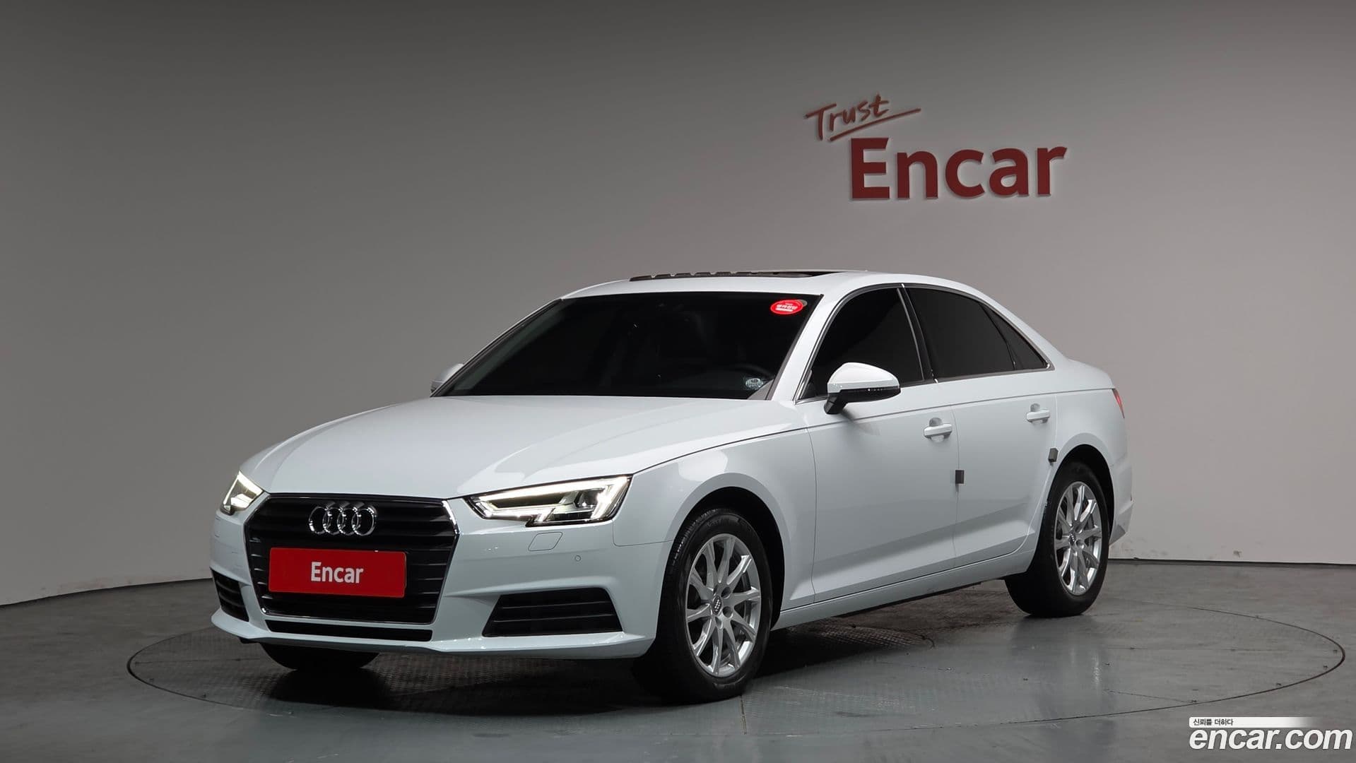 Main__Slider__Photo:A4 Audi 2019.11-0