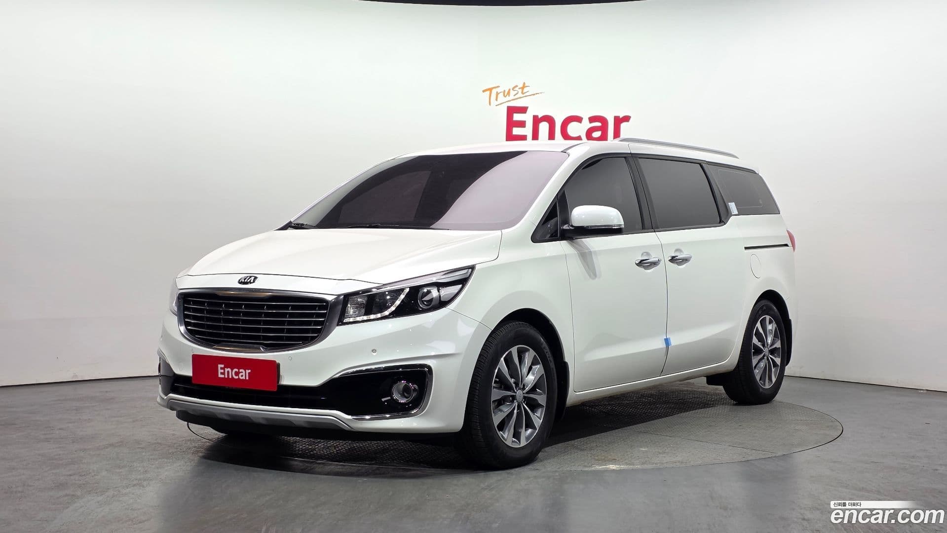 Main__Slider__Photo:Canival Kia 2016.3-0