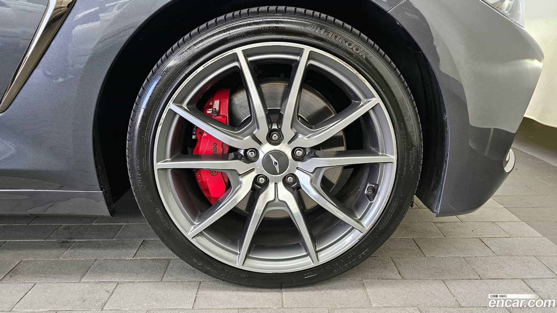 G70 Genesis 2018.0-OUTER-005