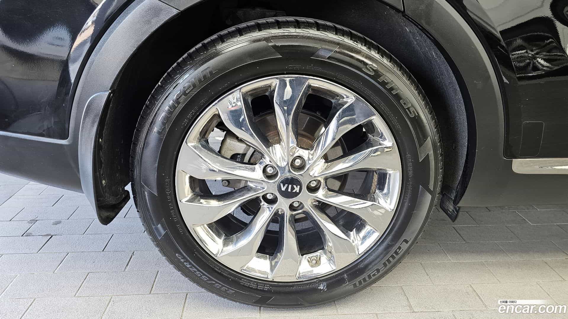 Sorento Kia 2018.9-OUTER-005