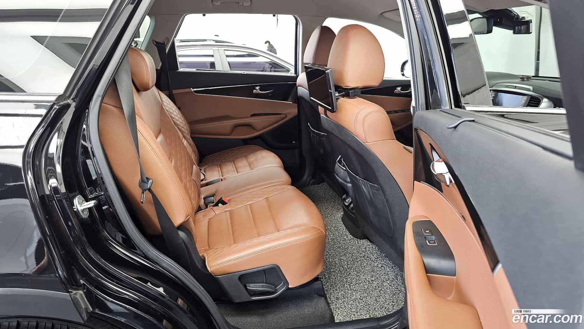 Sorento Kia 2018.9-OPTION-016