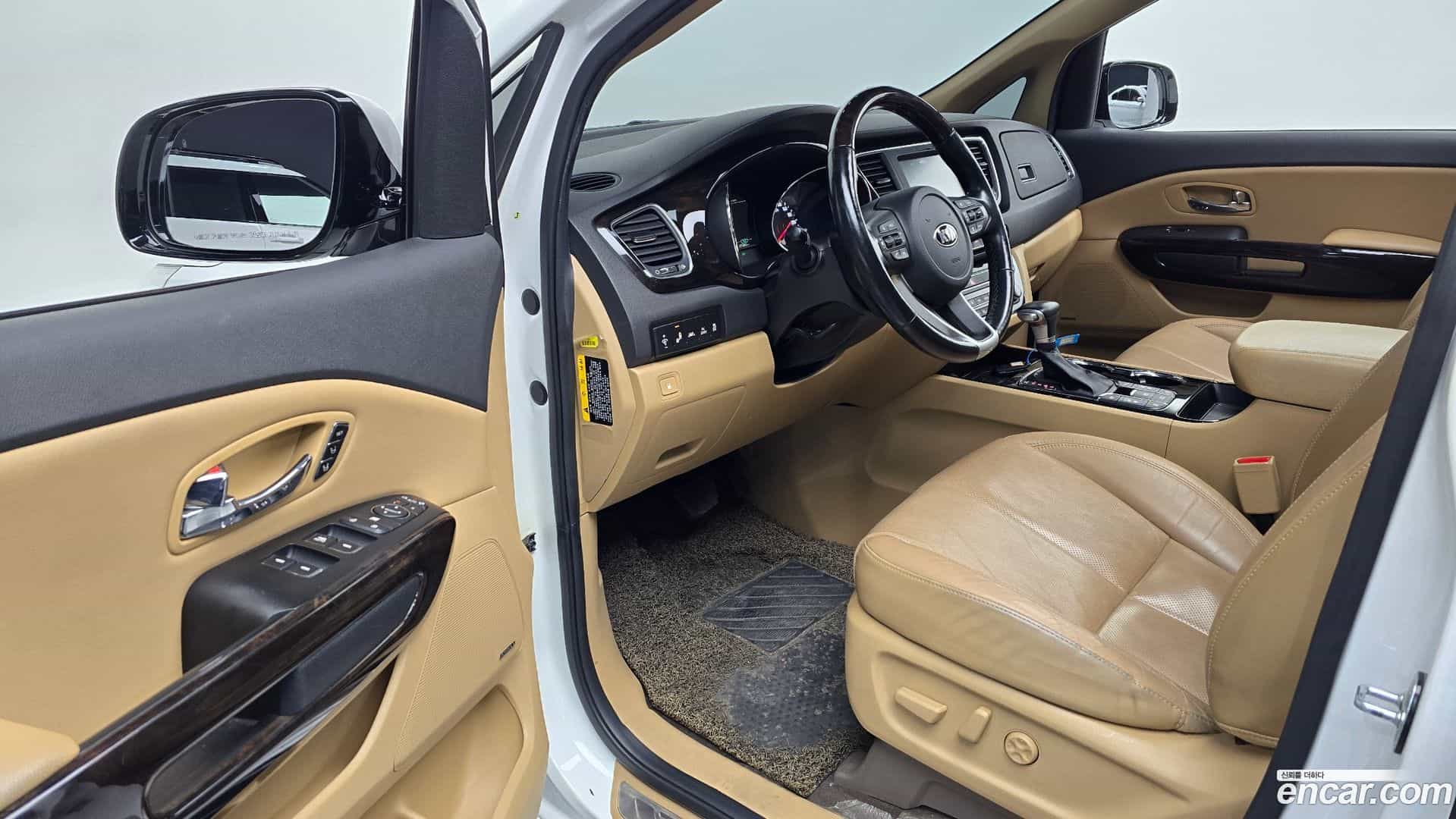 Canival Kia 2020.5-OPTION-015