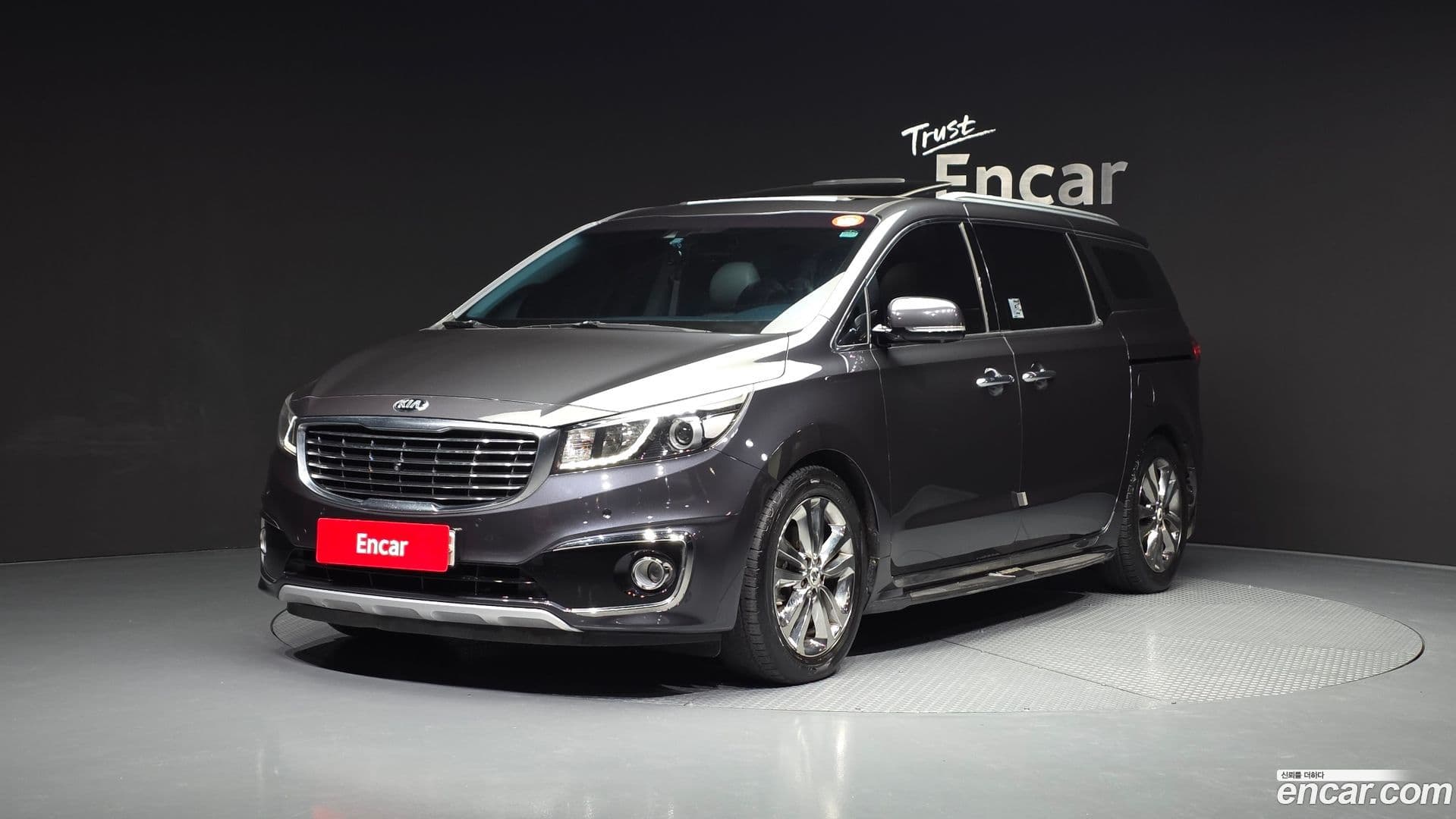 Main__Slider__Photo:Canival Kia 2015.5-0