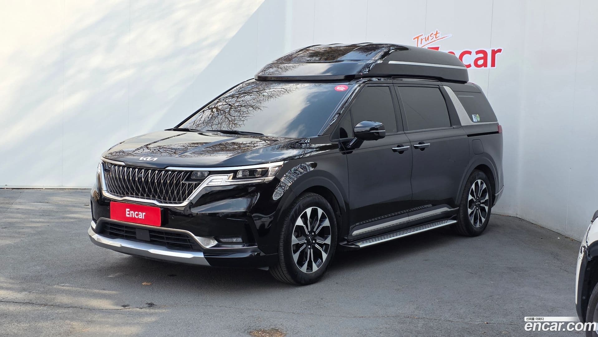 Main__Slider__Photo:Canival Kia 2021.10-0