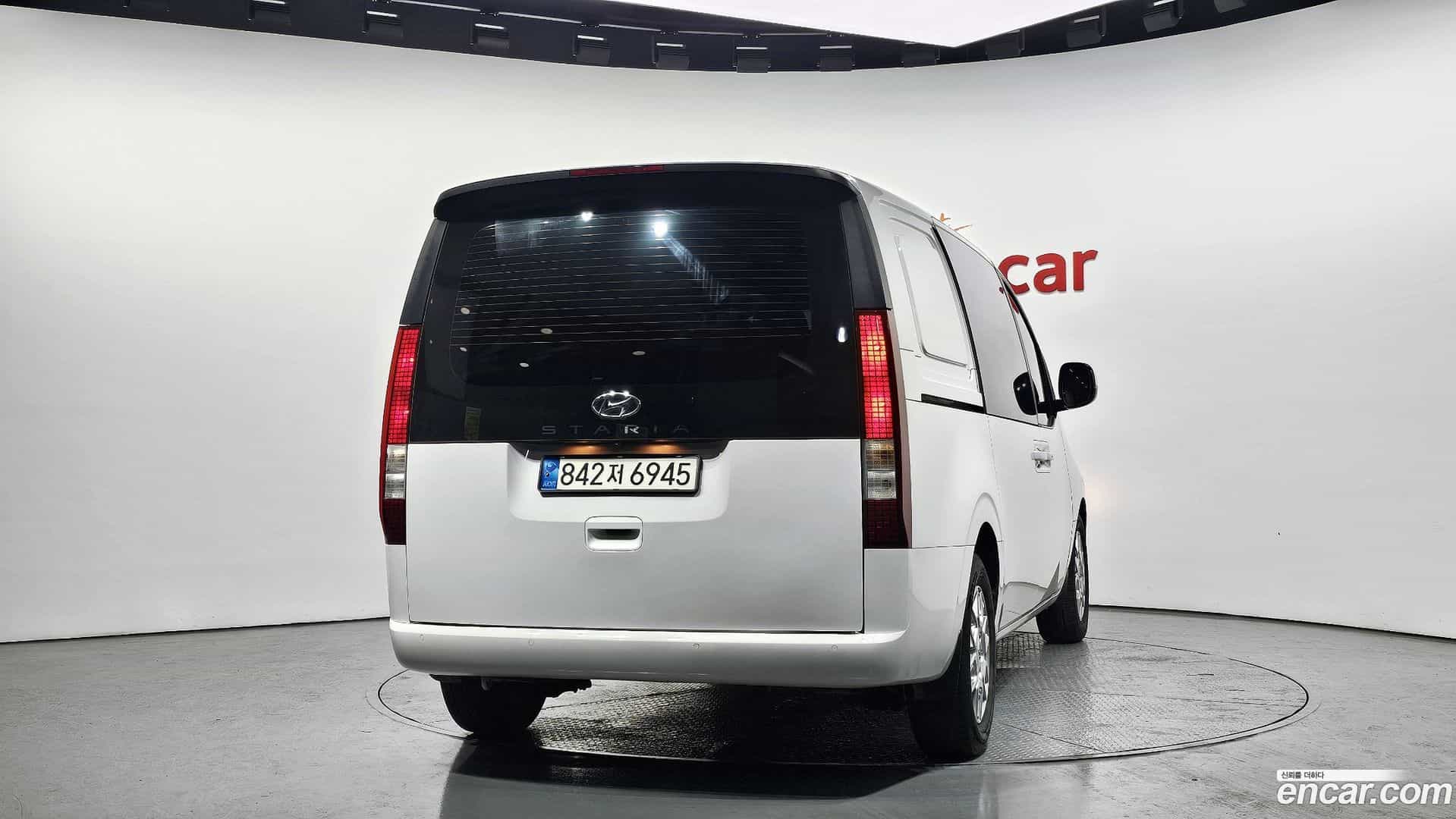 Staria Hyundai 2022.1-OUTER-004