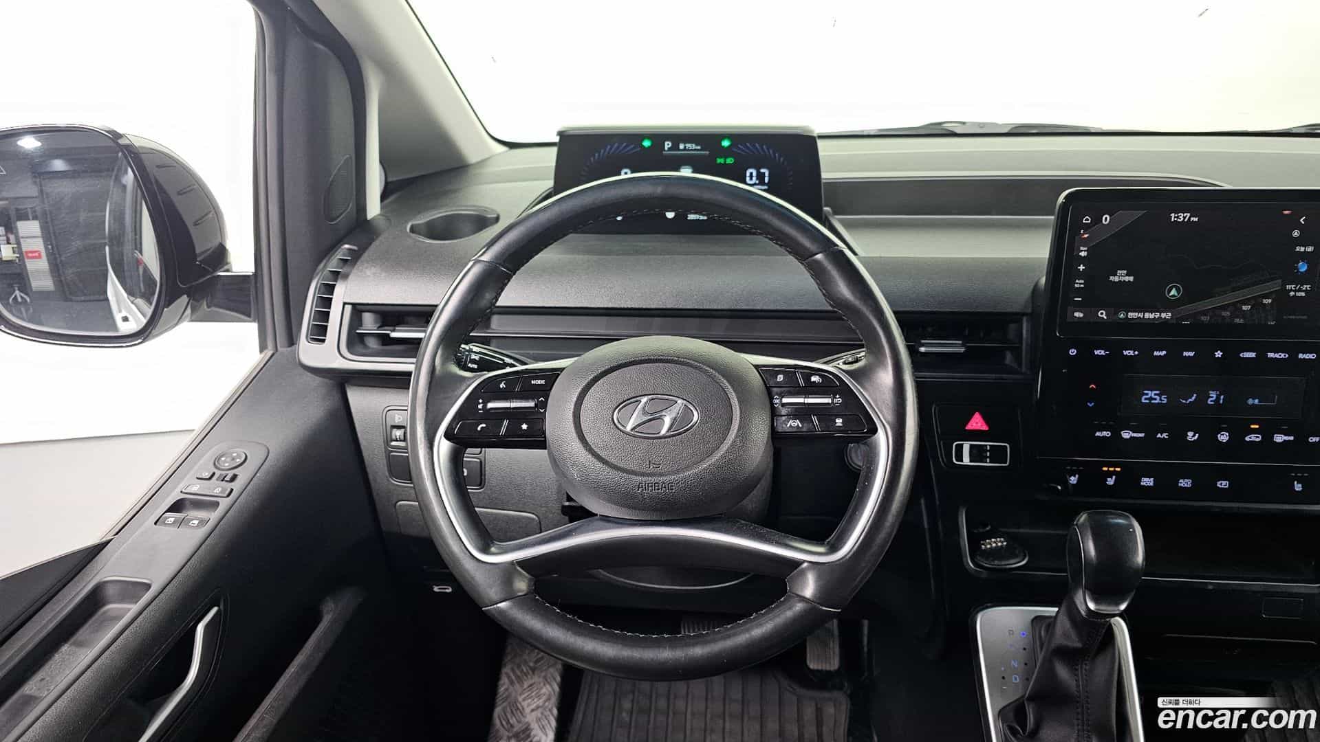 Staria Hyundai 2022.1-OPTION-019