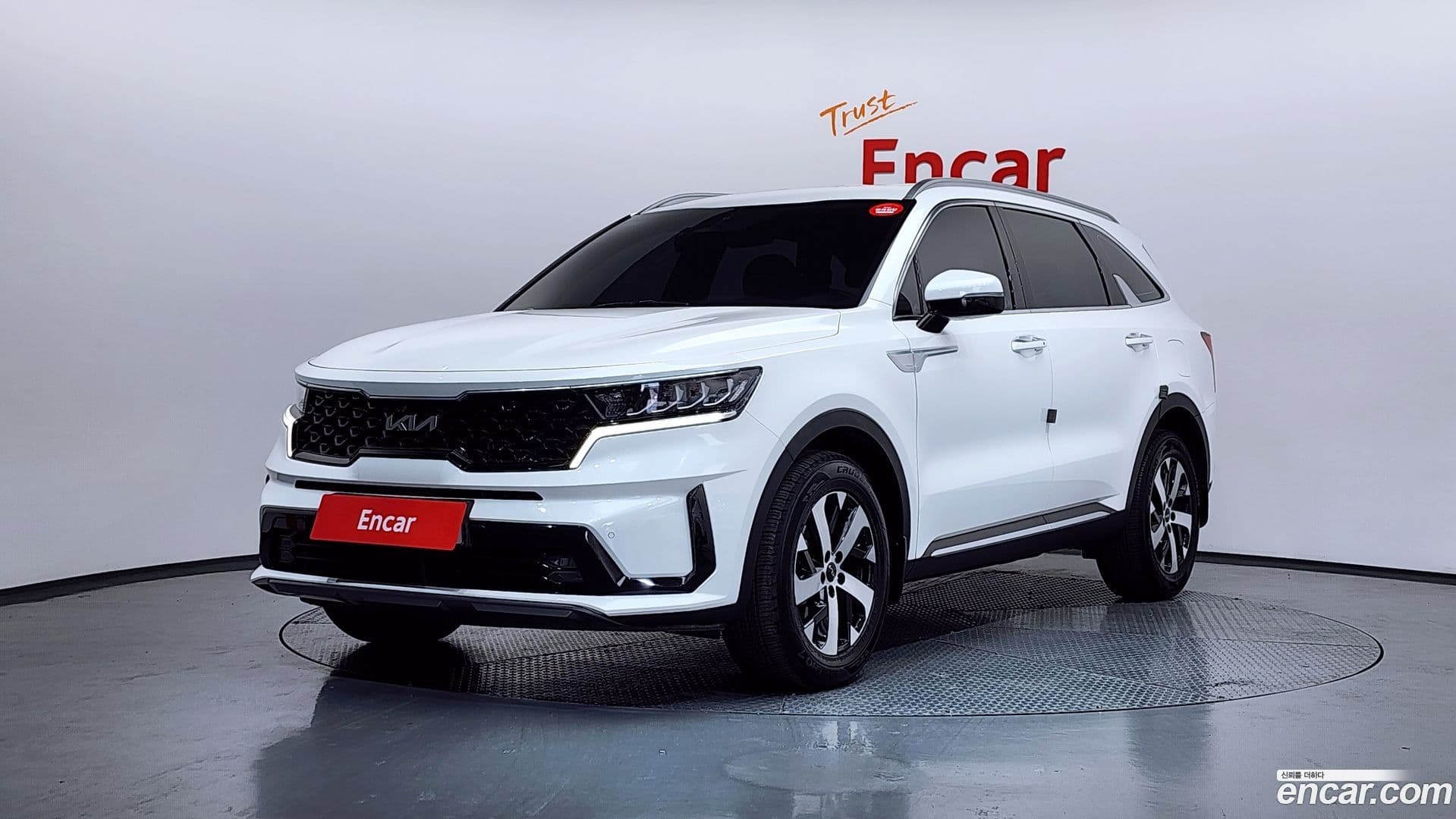 Main__Slider__Photo:Sorento Kia 2022.8-0