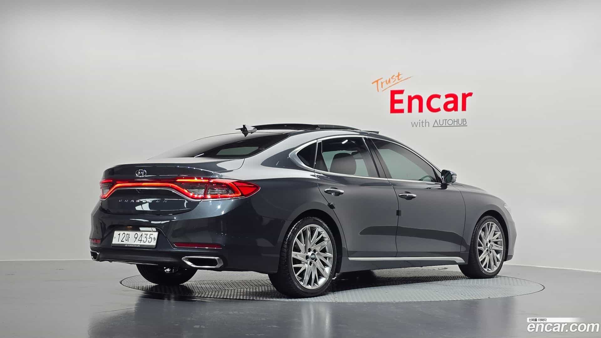 Grandeur Hyundai 2017.8-OUTER-002