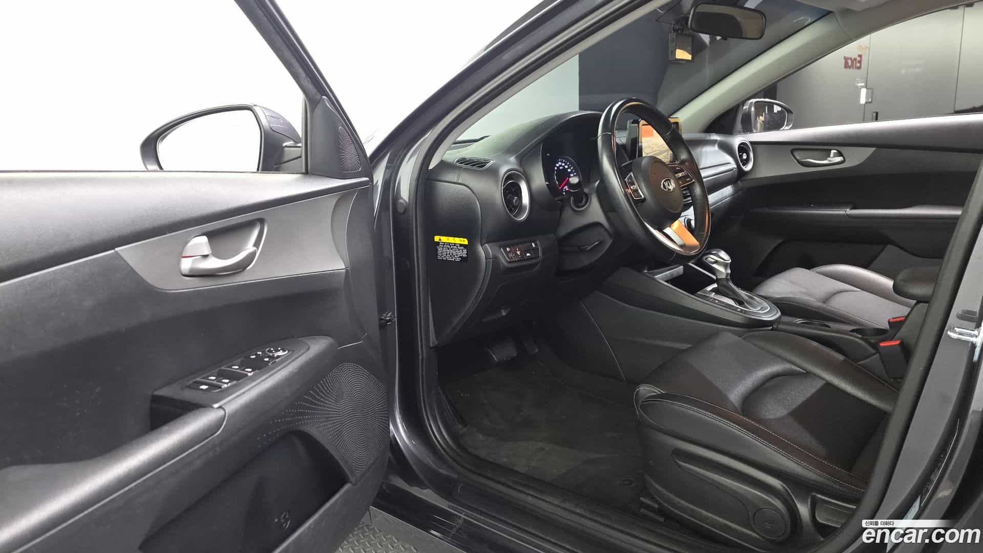 K3 Kia 2021.1-OPTION-015