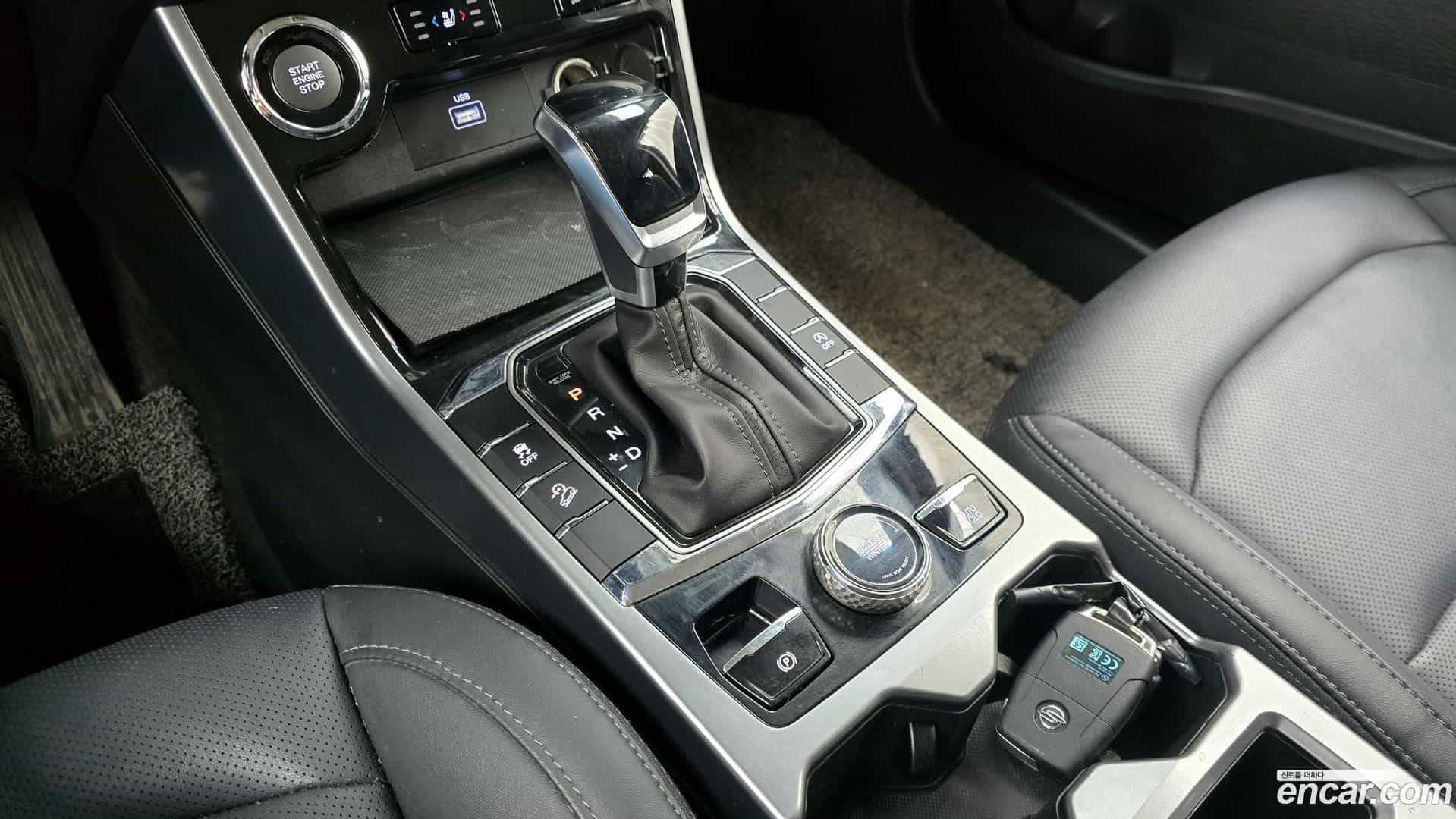 KORANDO KG Mobility 2022.0-INNER-009