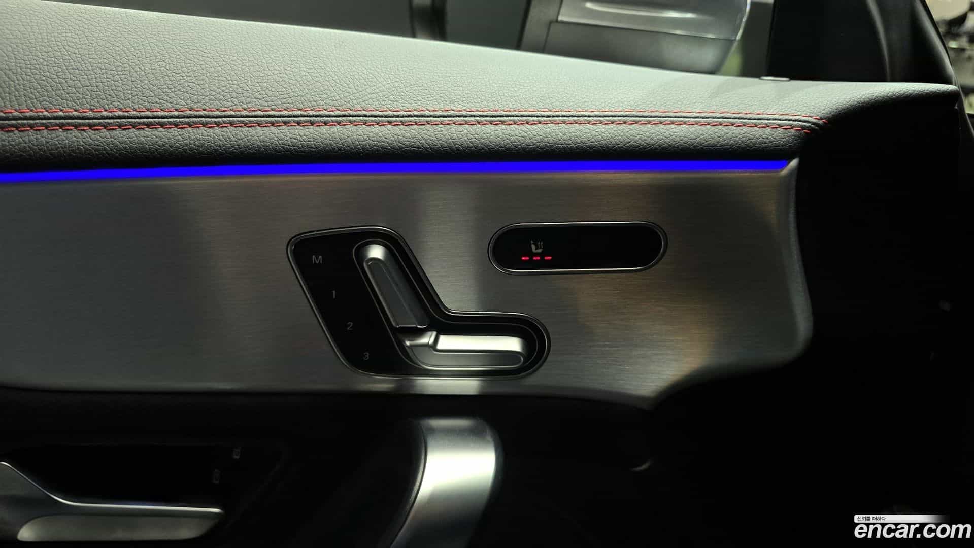 CLA-Class Mercedes-Benz 2021.4-OPTION-021