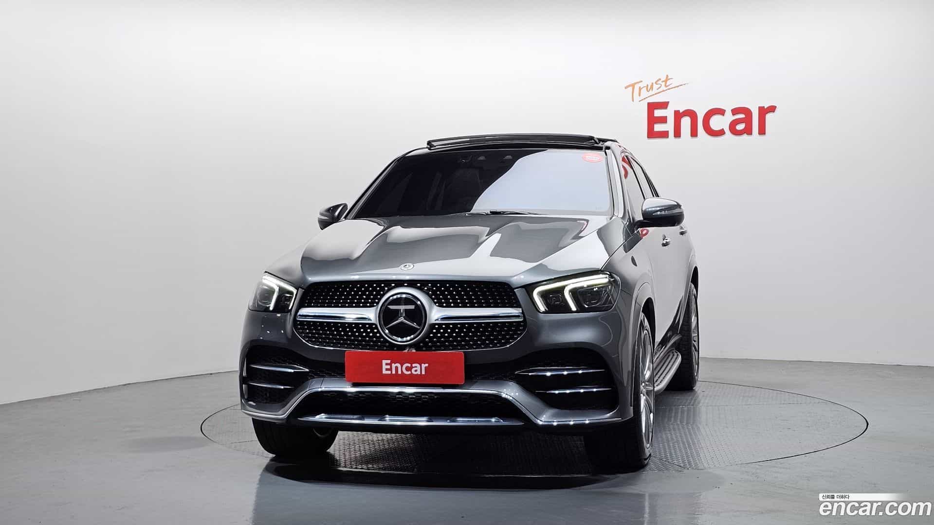 GLE-Class Mercedes-Benz 2022.0-OUTER-003