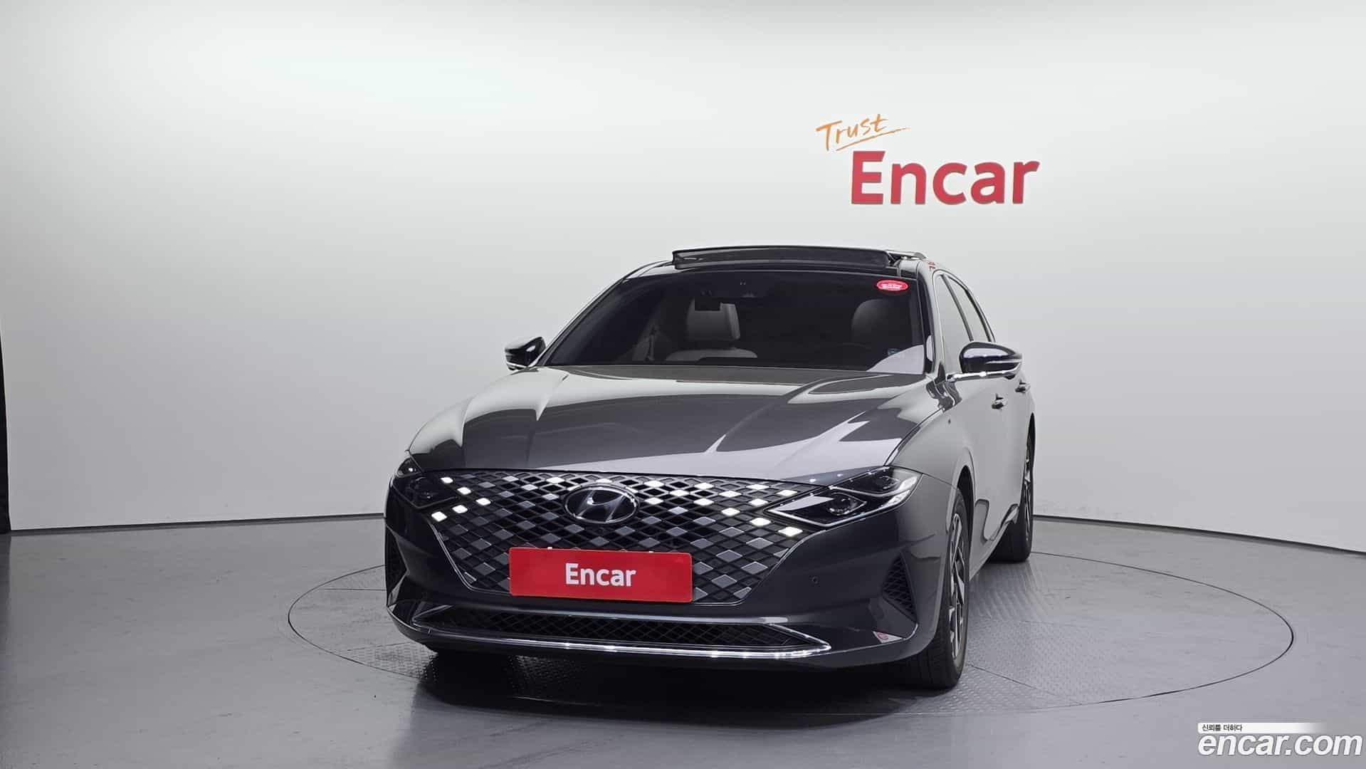 Grandeur Hyundai 2022.3-OUTER-003