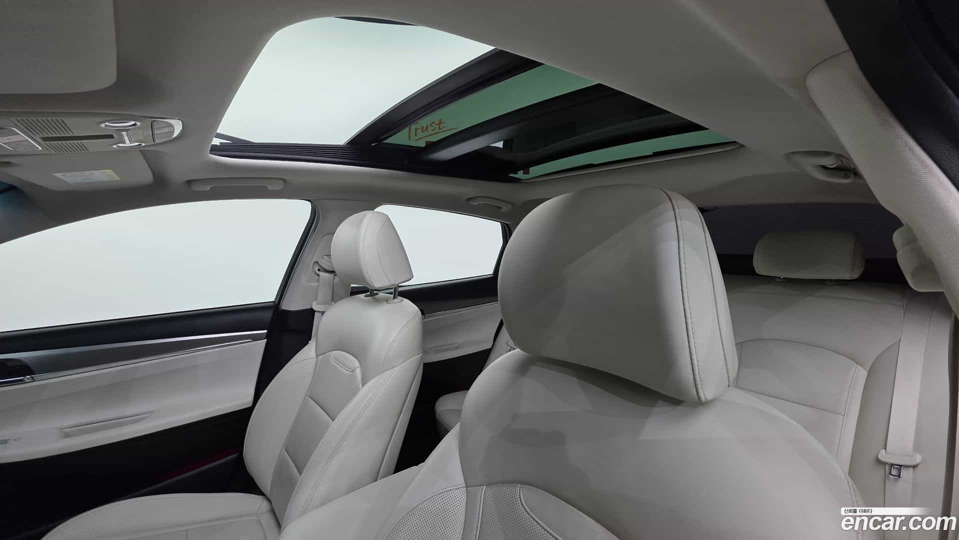 Grandeur Hyundai 2022.3-OPTION-023