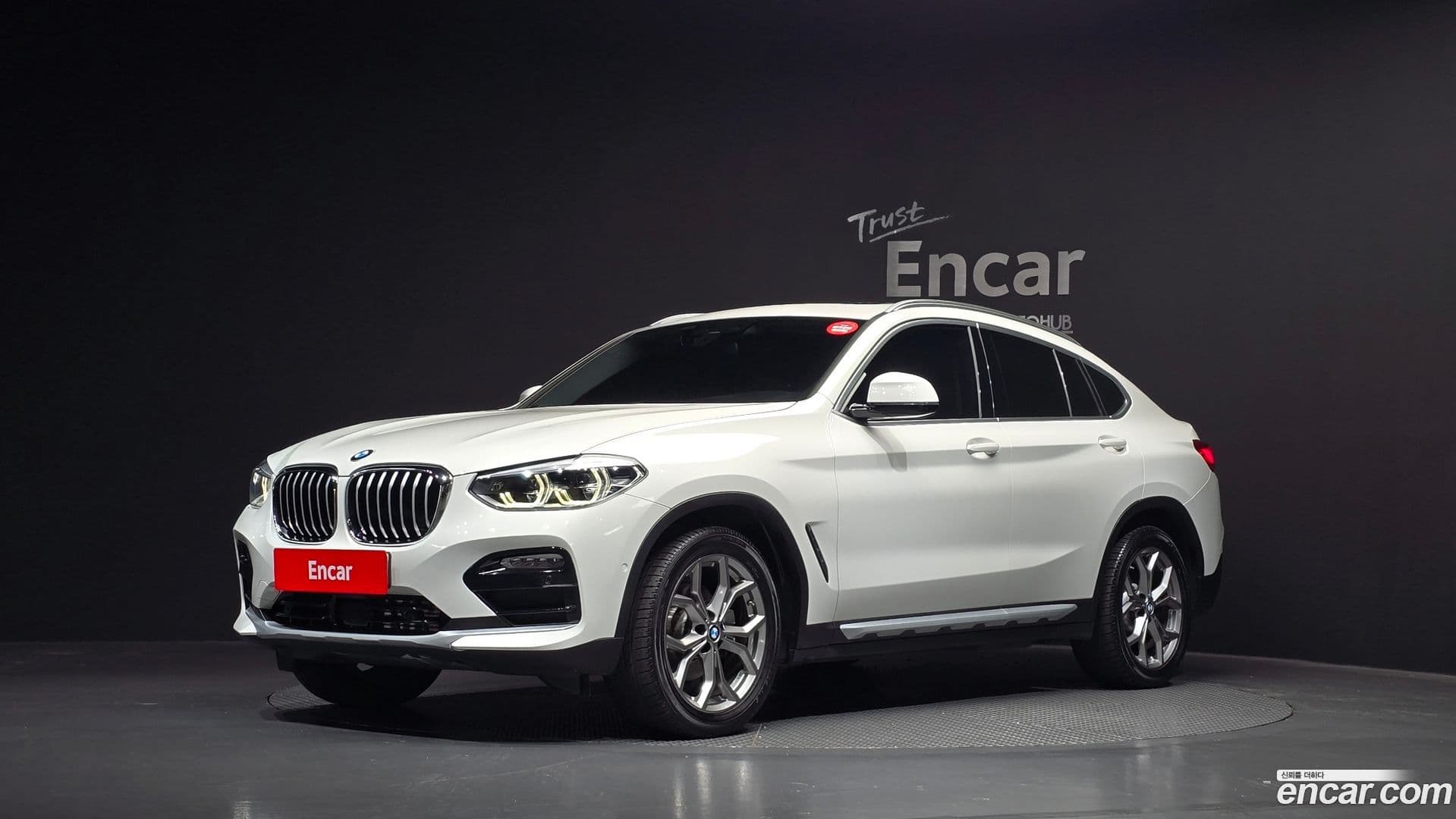 Main__Slider__Photo:X4 BMW 2019.3-0
