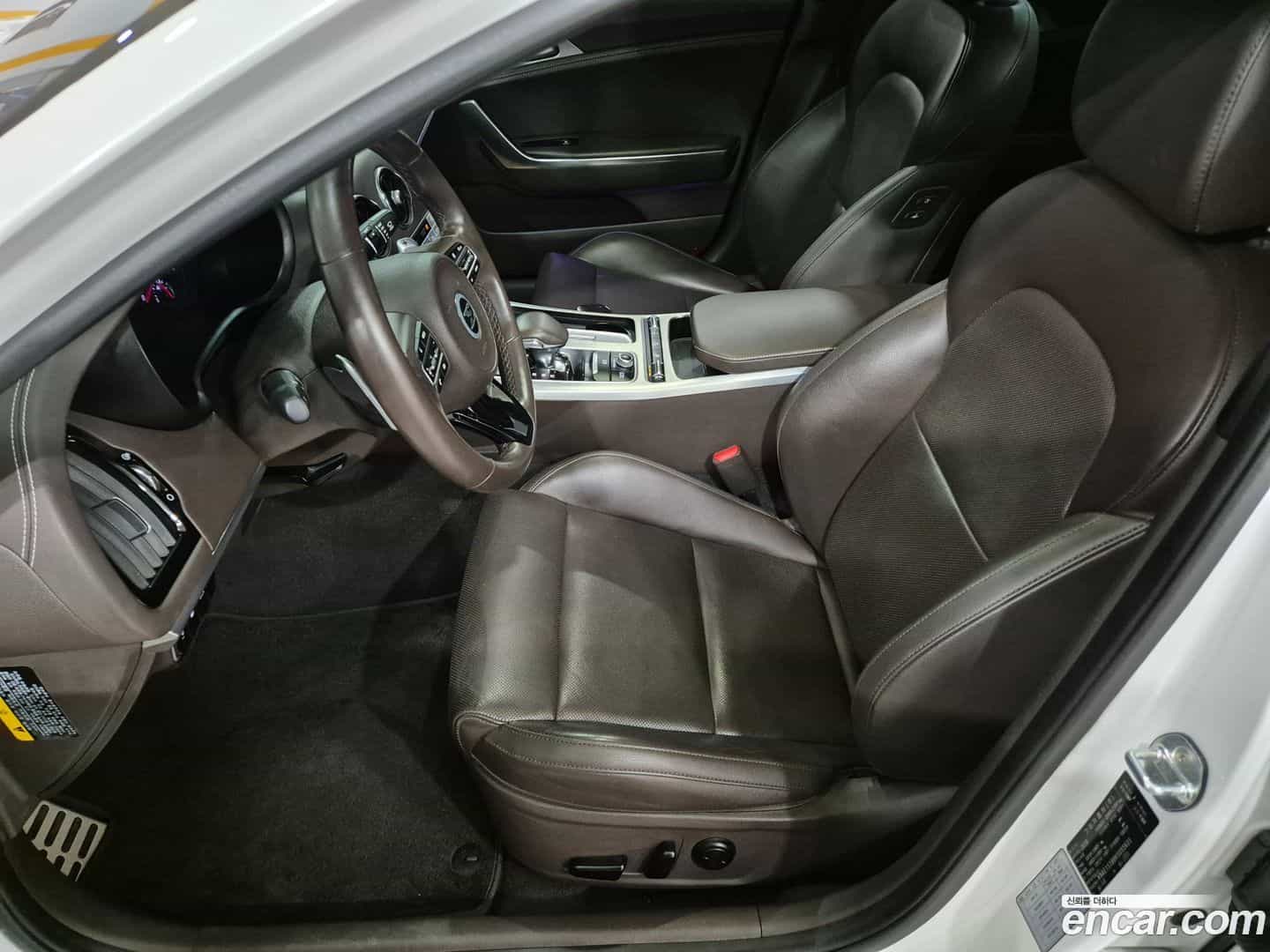 Stinger Kia 2019.2-INNER-010