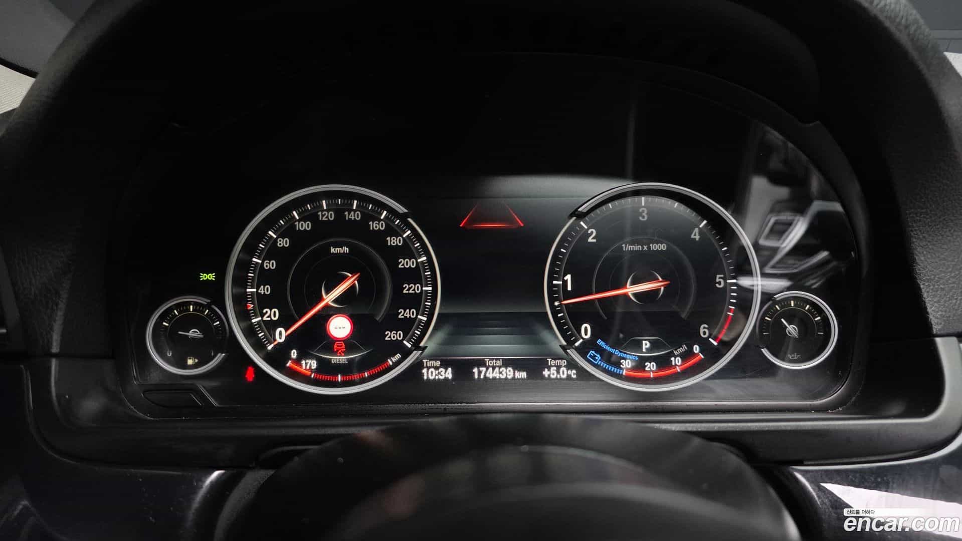 5-Series BMW 2016.11-INNER-008