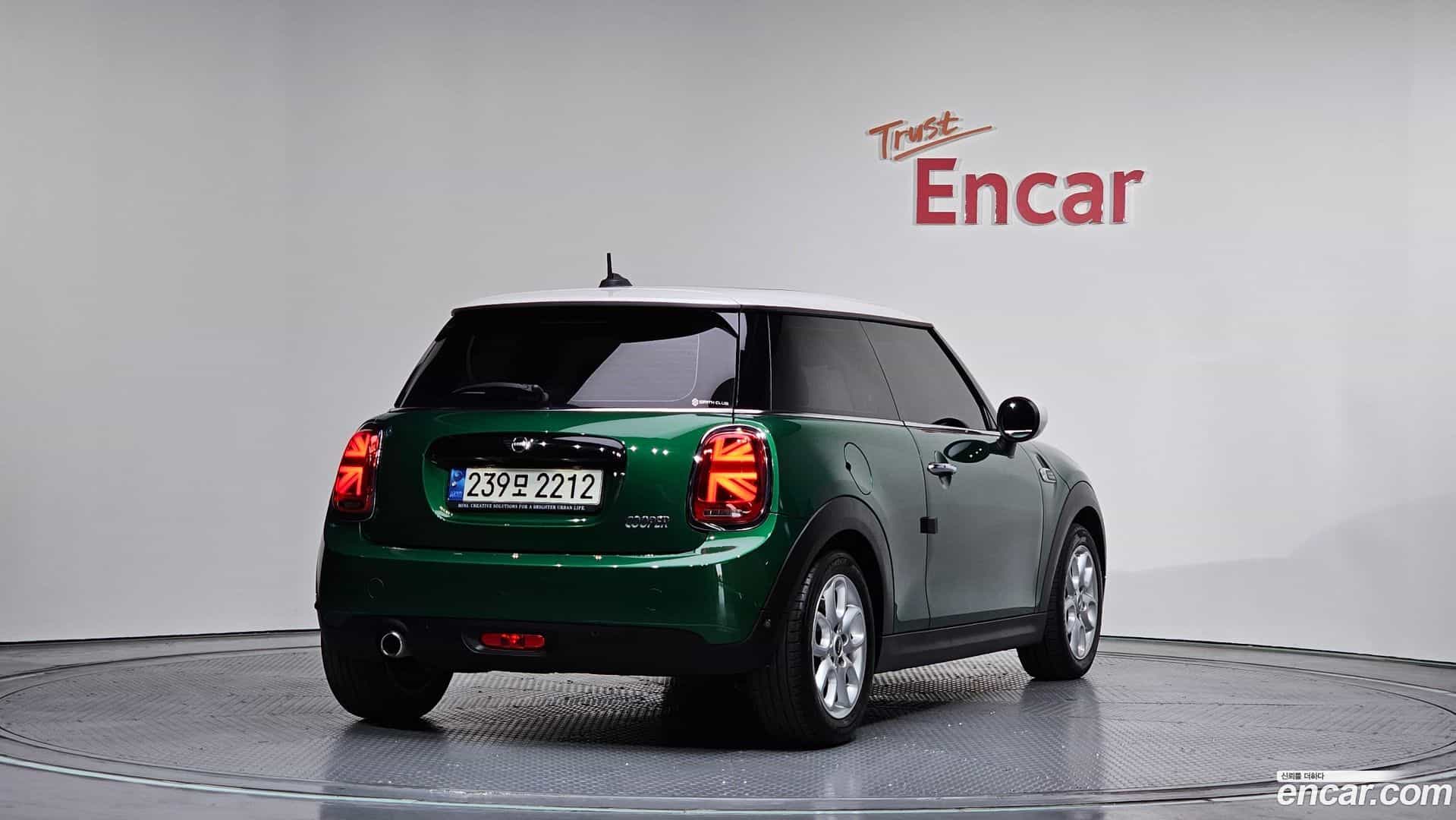 Cooper Mini 2021.4-OUTER-002