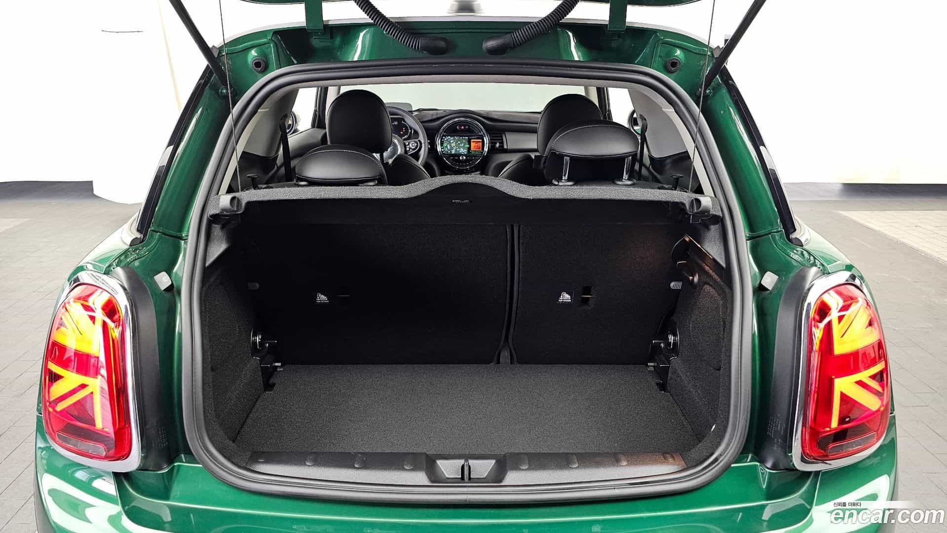 Cooper Mini 2021.4-OPTION-024