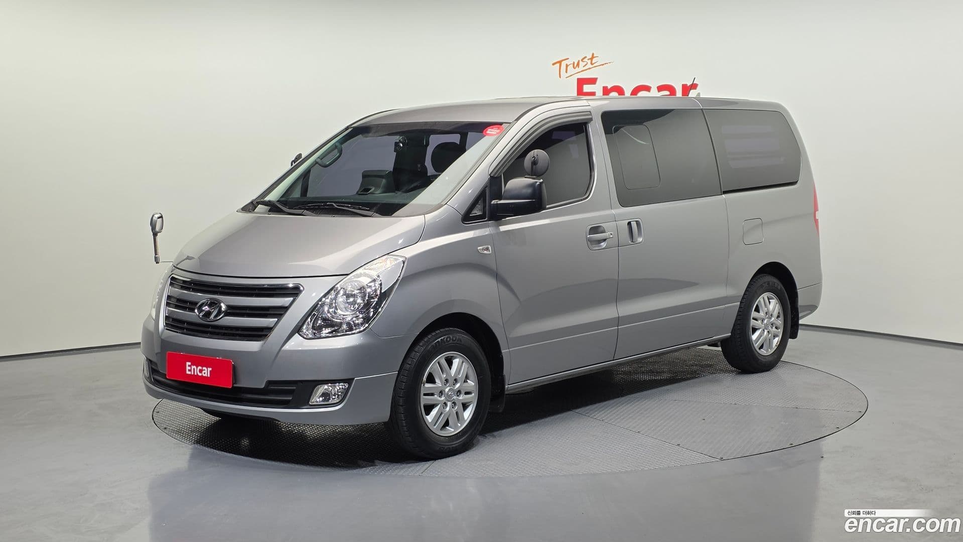 Main__Slider__Photo:Starex Hyundai 2016.0-0