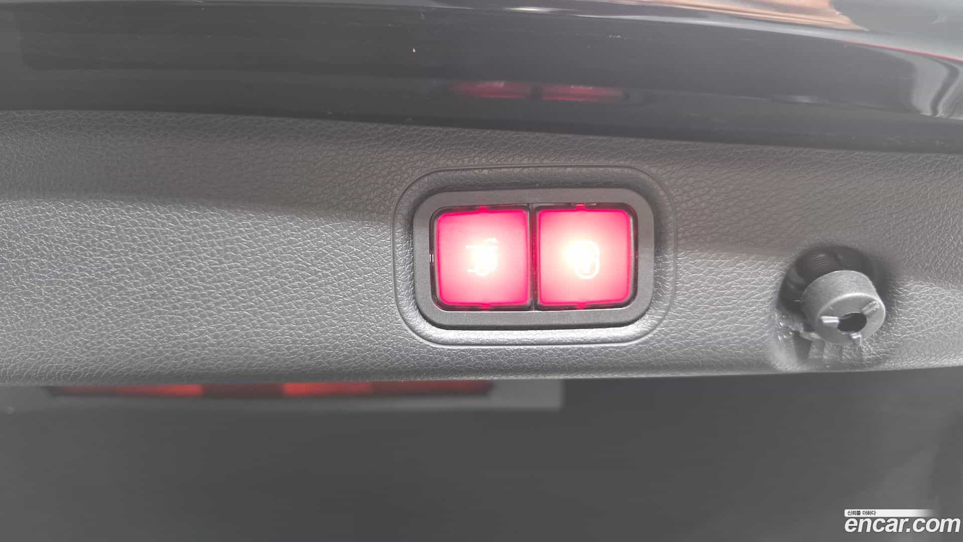 E-Class Mercedes-Benz 2021.5-OPTION-024