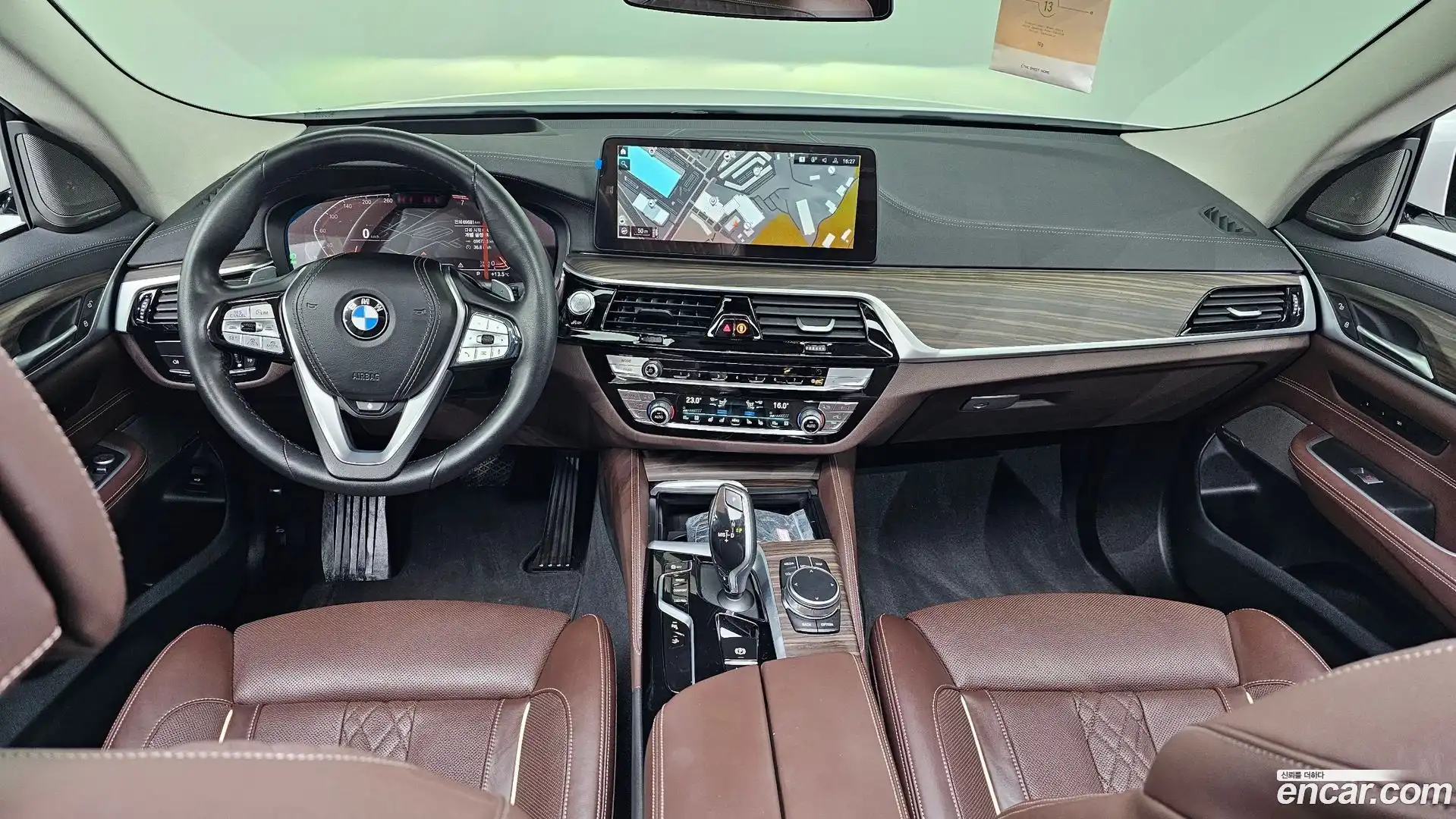 Gran Turismo BMW 2022.7-INNER-007