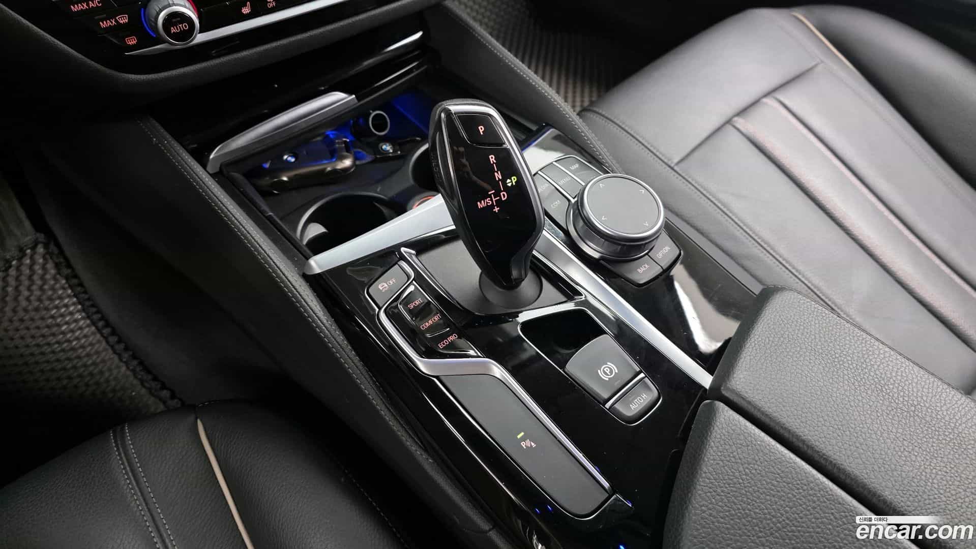 5-Series BMW 2020.1-INNER-009