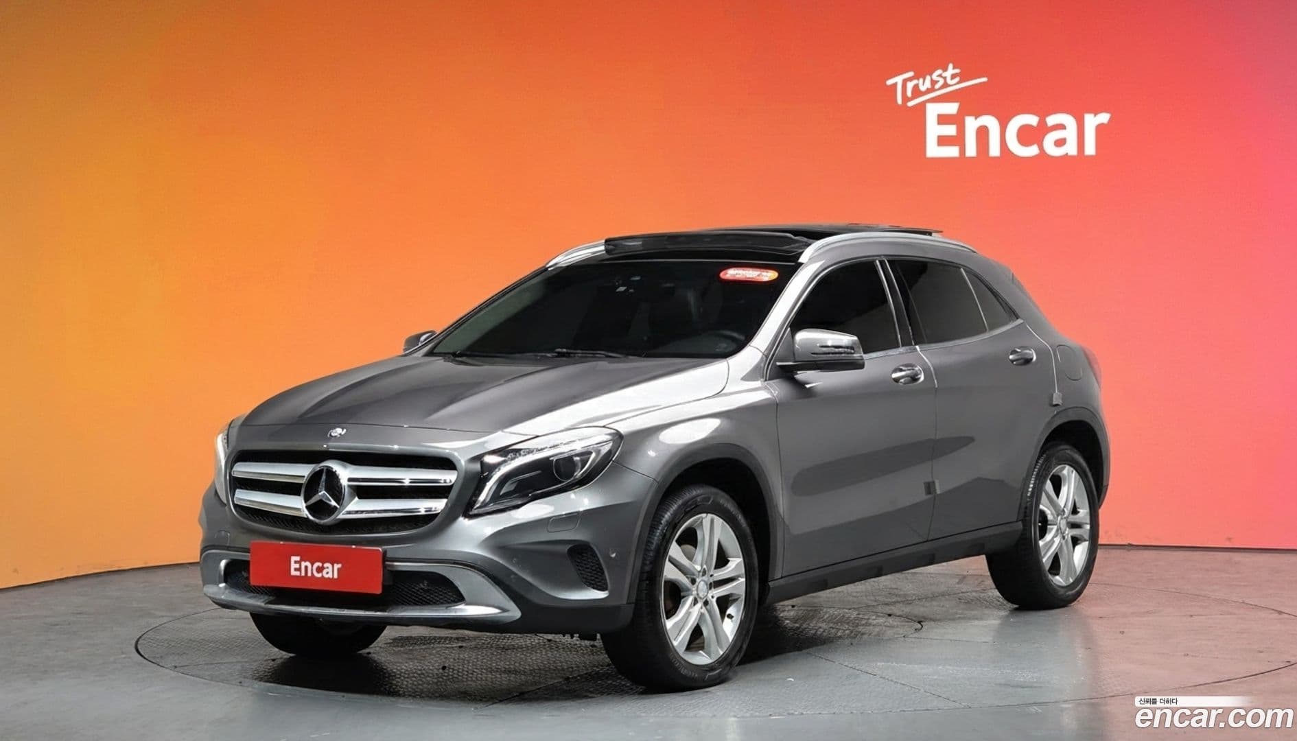 Main__Slider__Photo:GLA-Class Mercedes-Benz 2017.4-0