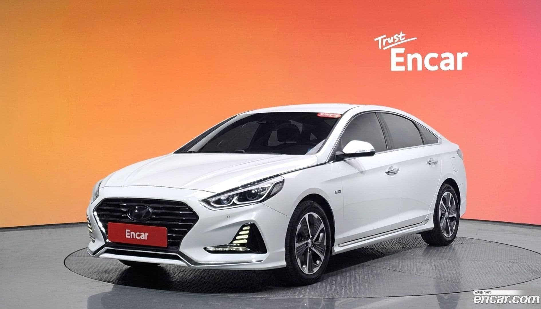 Main__Slider__Photo:Sonata Hyundai 2017.9-0