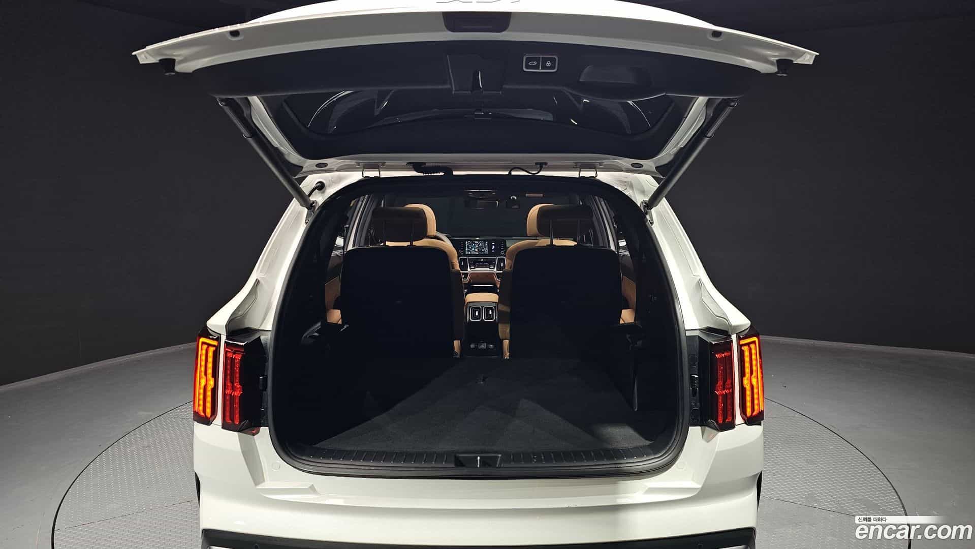Sorento Kia 2023.1-OPTION-024