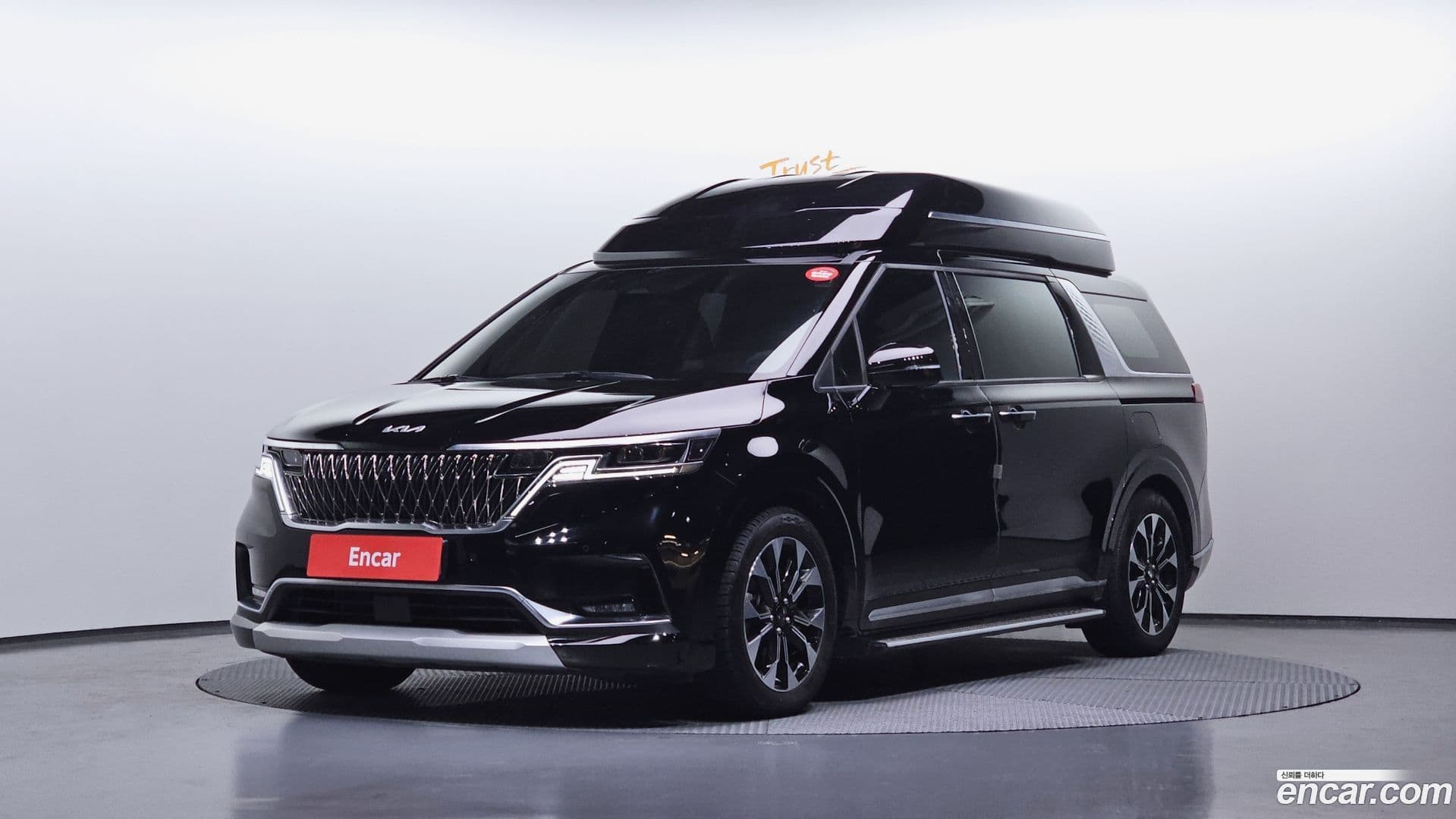 Main__Slider__Photo:Canival Kia 2021.5-0