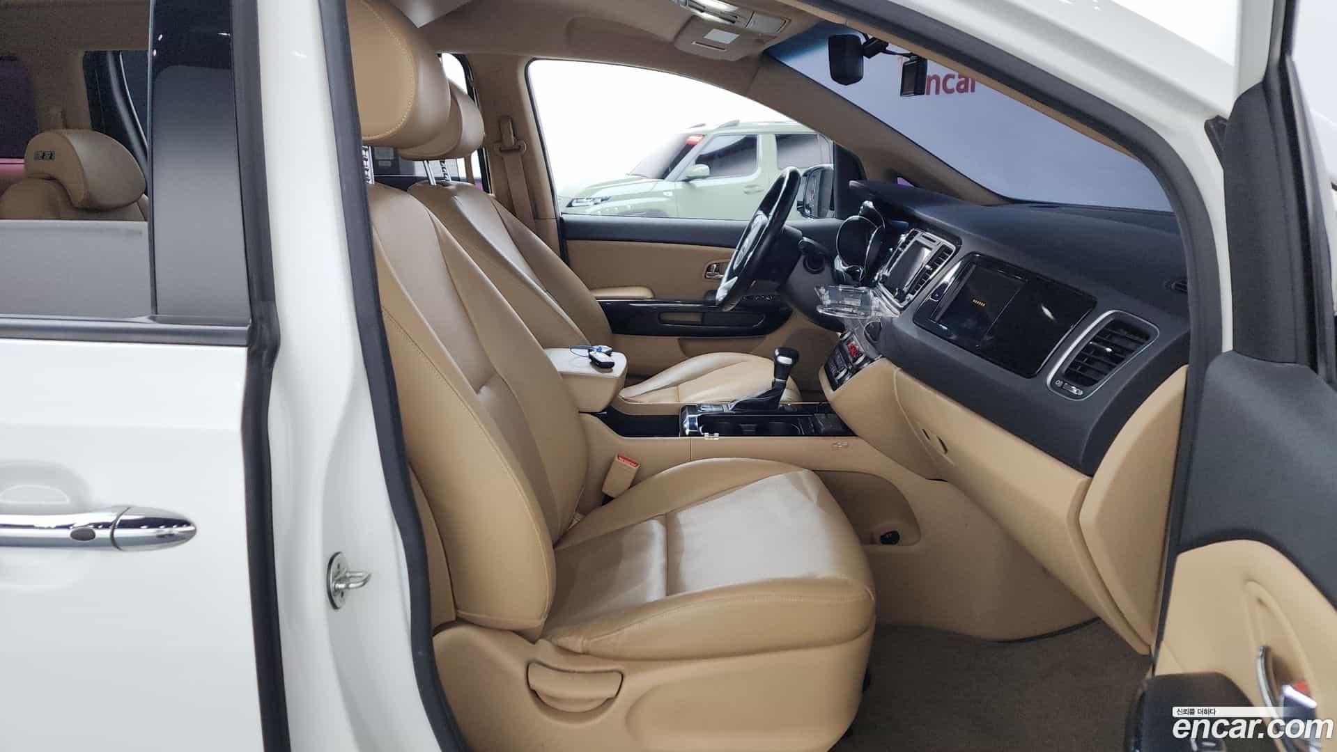 Canival Kia 2017.9-OPTION-015