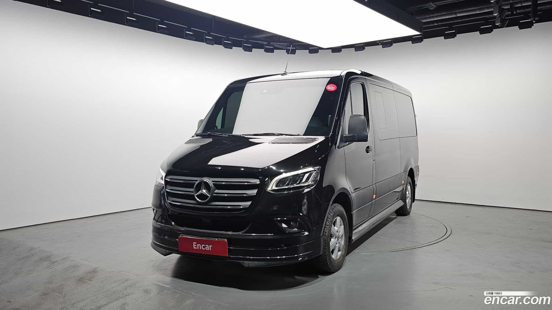 Sprinter Mercedes-Benz 2021.0-OUTER-001