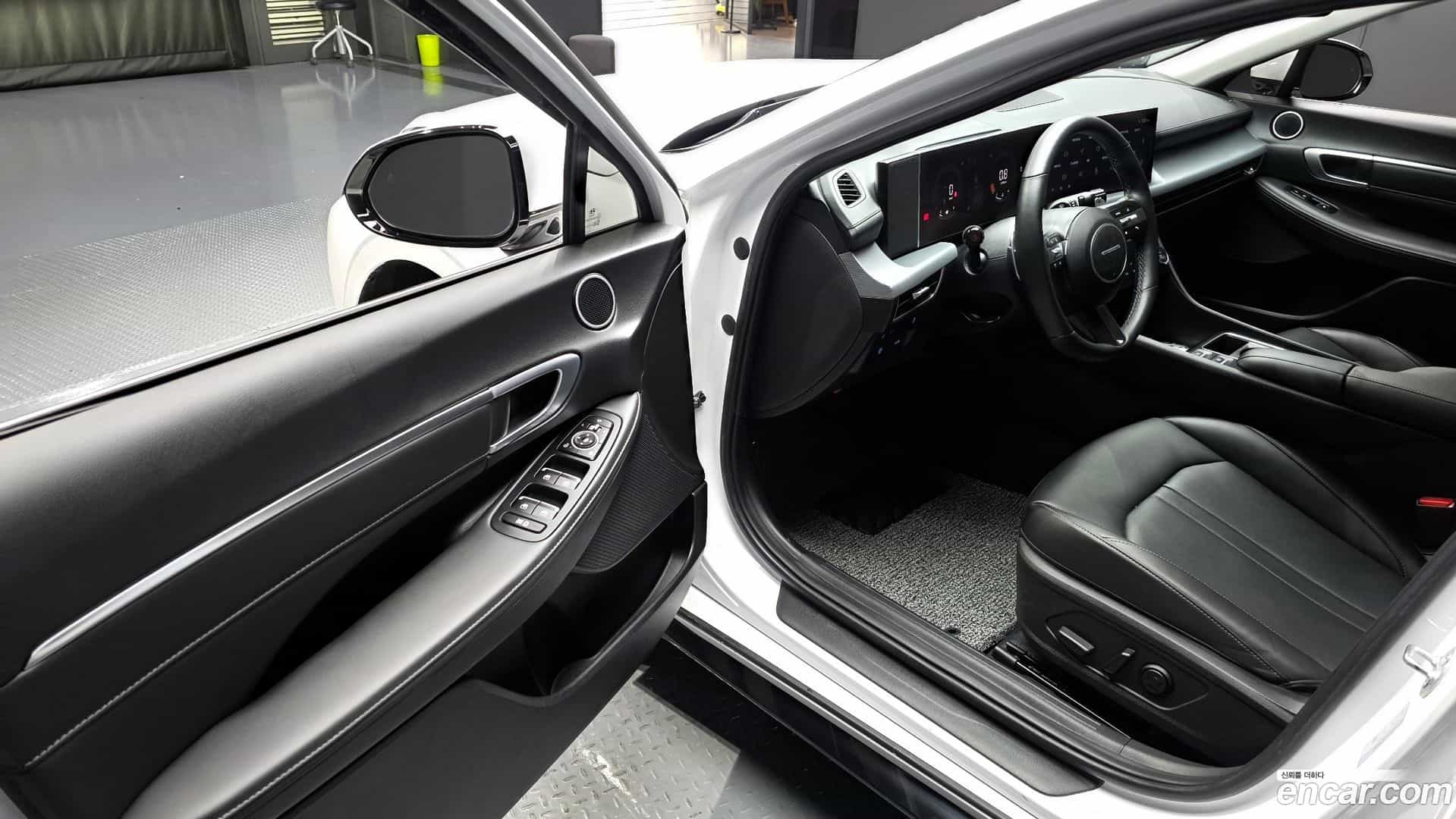 Sonata Hyundai 2024.9-OPTION-015