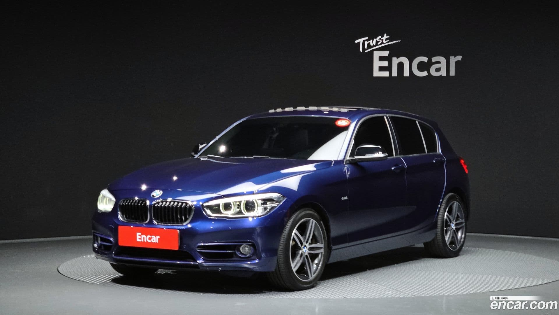 Main__Slider__Photo:1-Series BMW 2016.10-0