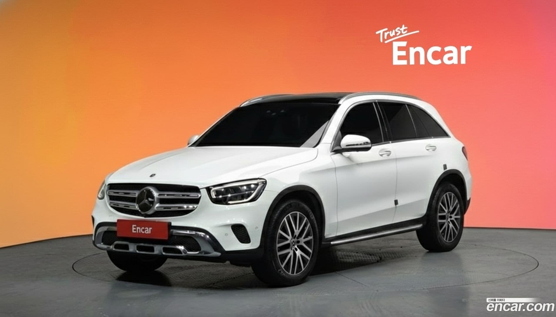 Main__Slider__Photo:GLC-Class Mercedes-Benz 2022.7-0
