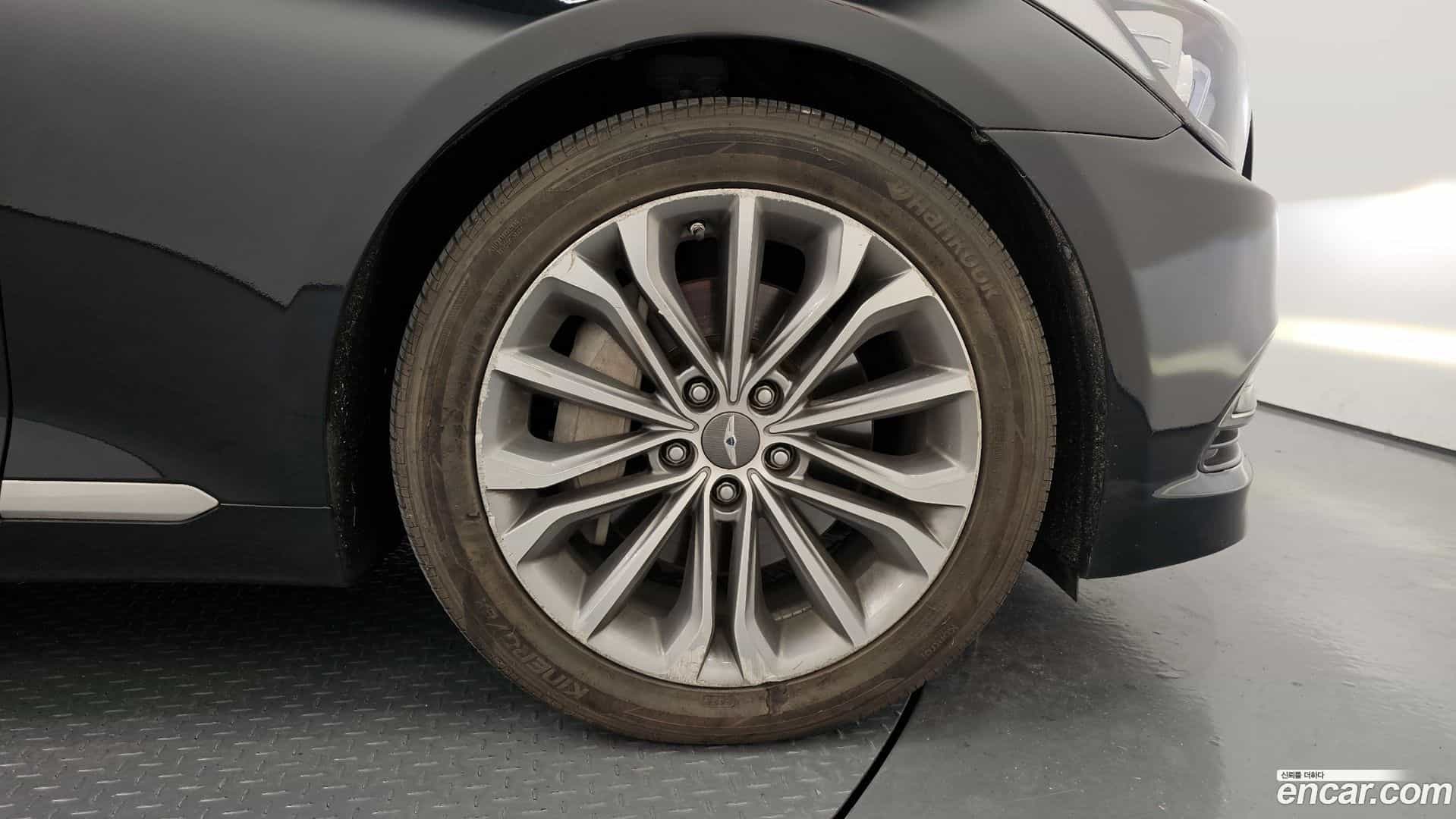 Genesis Hyundai 2014.9-OUTER-005