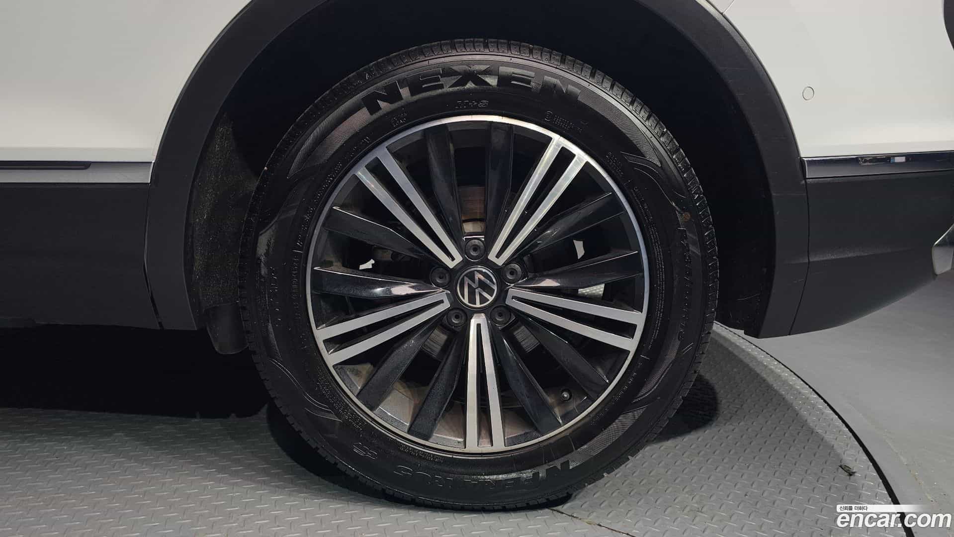 Tiguan Volkswagen 2021.7-OUTER-005
