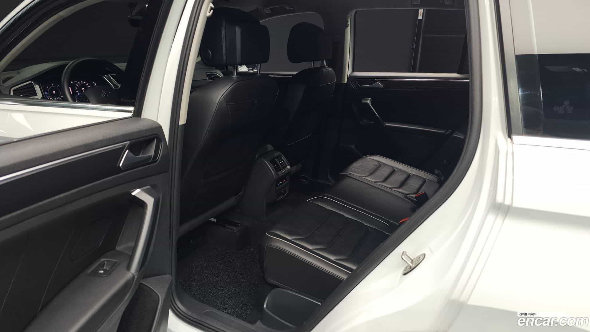 Tiguan Volkswagen 2021.7-OPTION-016