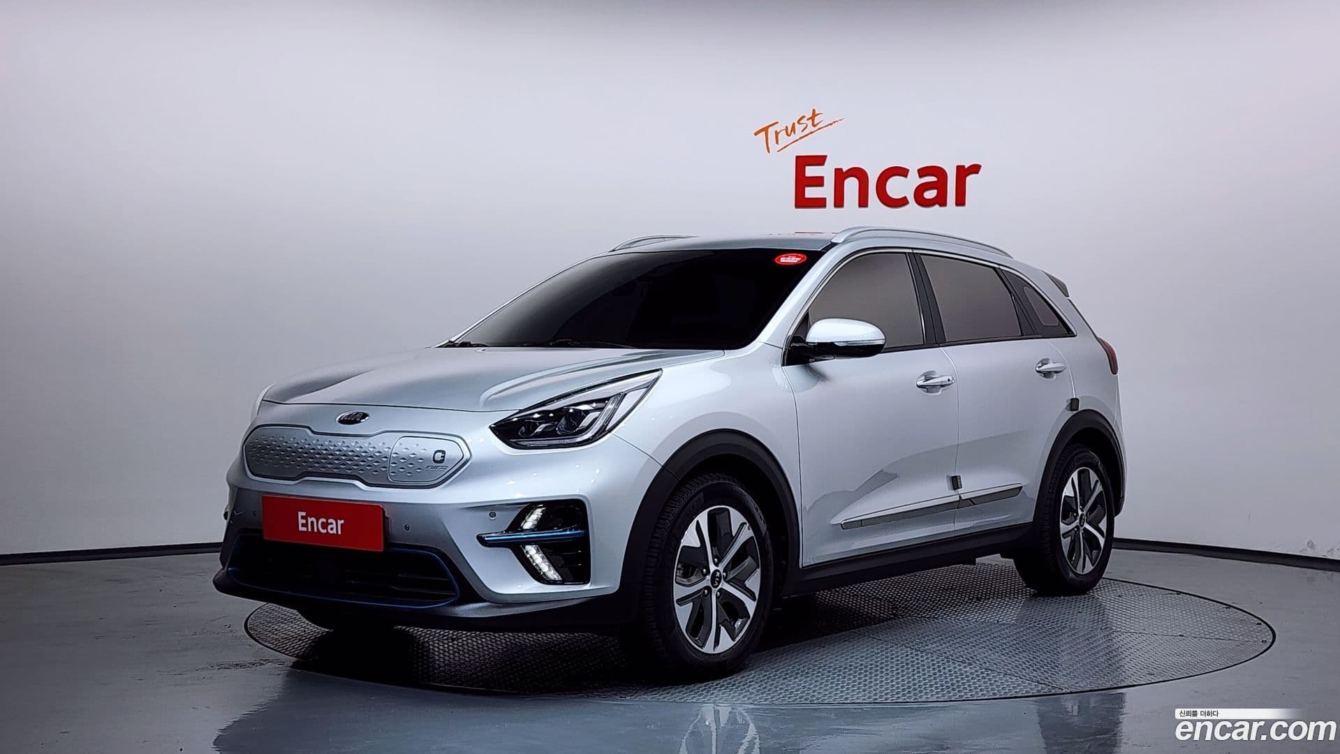 Main__Slider__Photo:Niro Kia 2019.3-0