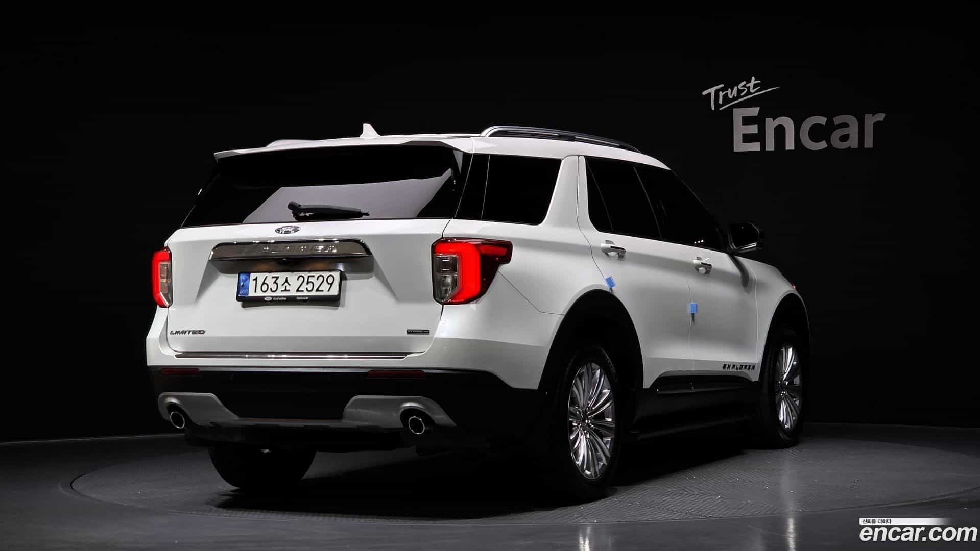 Explorer Ford 2022.11-OUTER-002