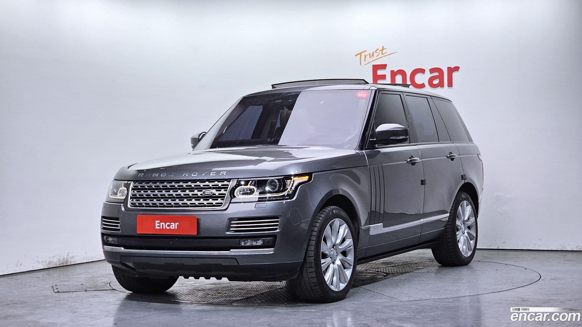 Main__Slider__Photo:Range Rover Land Rover 2016.11-0