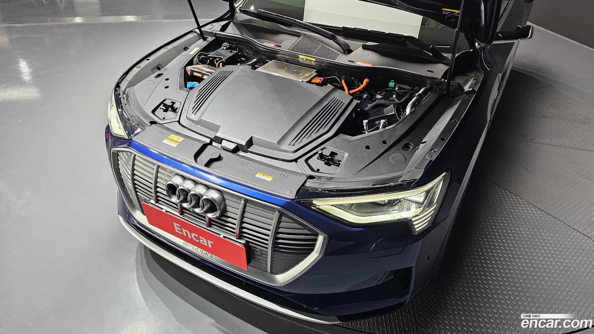 e-tron Audi 2022.1-OUTER-006