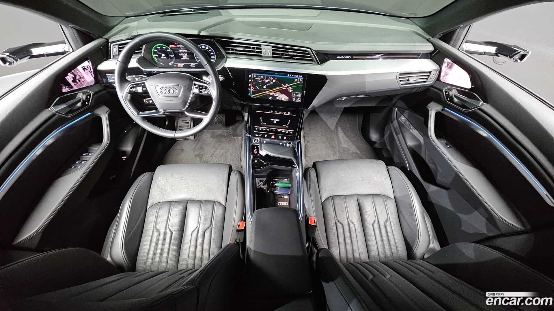 e-tron Audi 2022.1-INNER-007