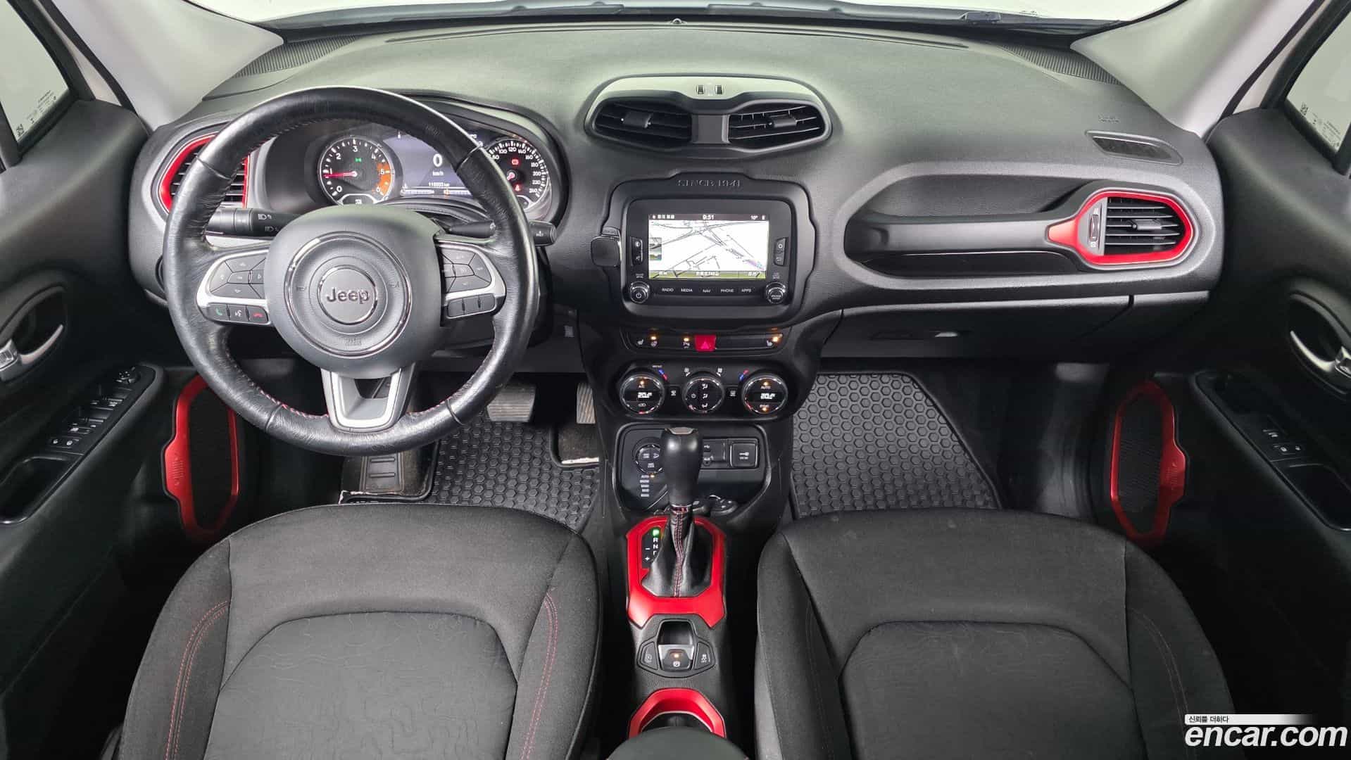 Renegade Jeep 2017.11-INNER-007