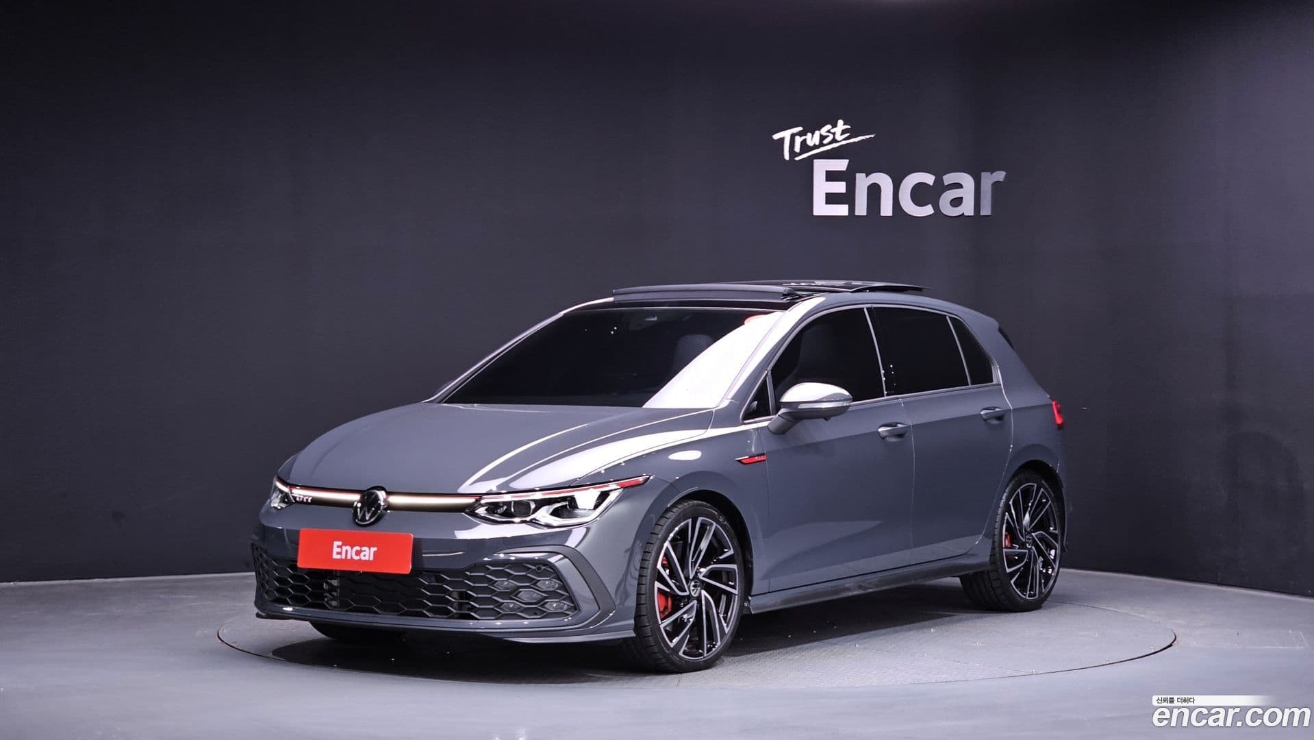 Main__Slider__Photo:Golf Volkswagen 2024.8-0